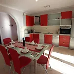 Vukic شقة تْسْغيكفانِتْسا