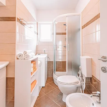 Vukic Апартаменты Цриквеница